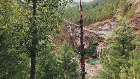 La-Cascada-De-Paraguas-De-Abbottabad-Poona-Está-Cerrada-Para-Los-Turistas-Debido-A-Los-Deslizamientos-De-Tierra