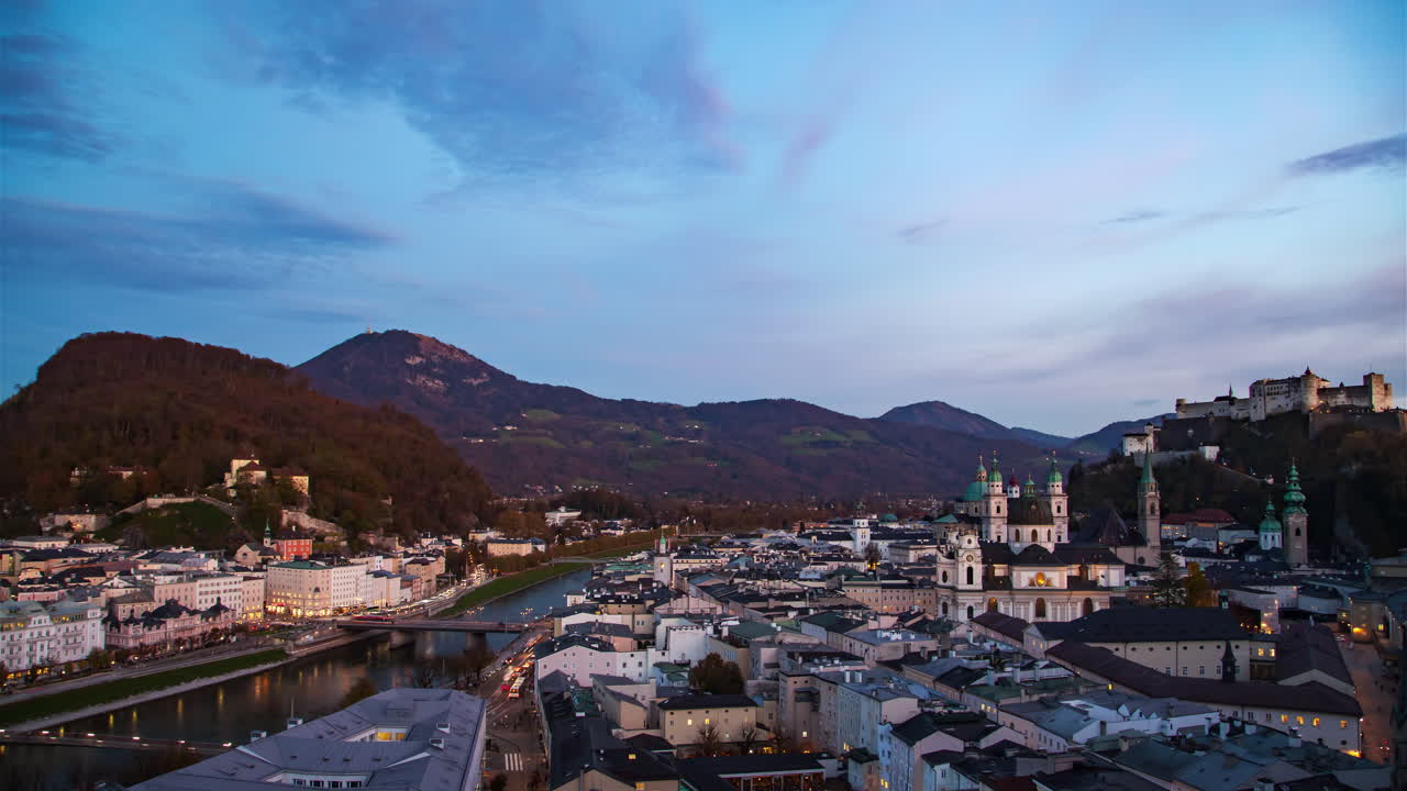 가을 에 살츠부르크 의 스카이라인 과 성