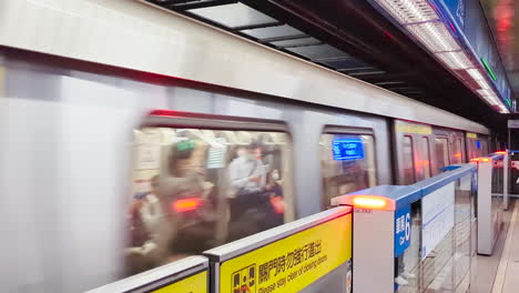 commuter waiting mrt in taipei taiwan with 4k resolution.