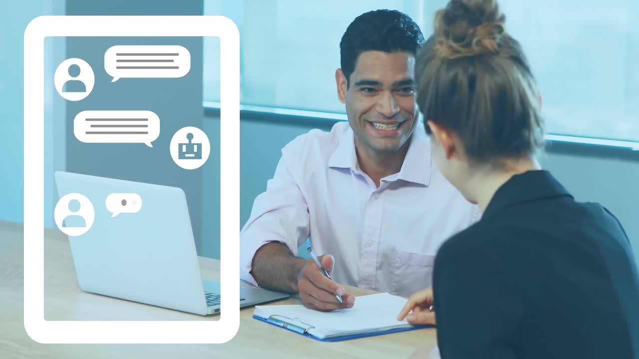 animación del procesamiento de textos y datos sobre diversas personas de negocios