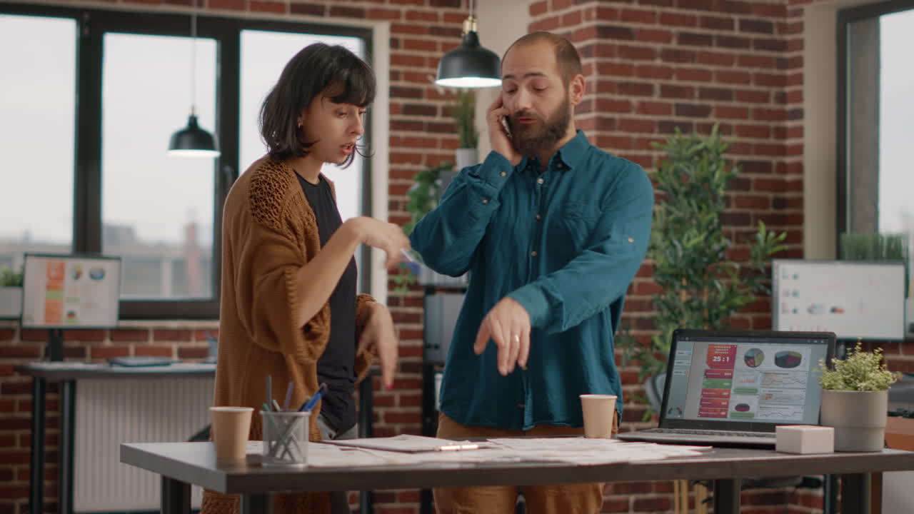 Business meeting in office