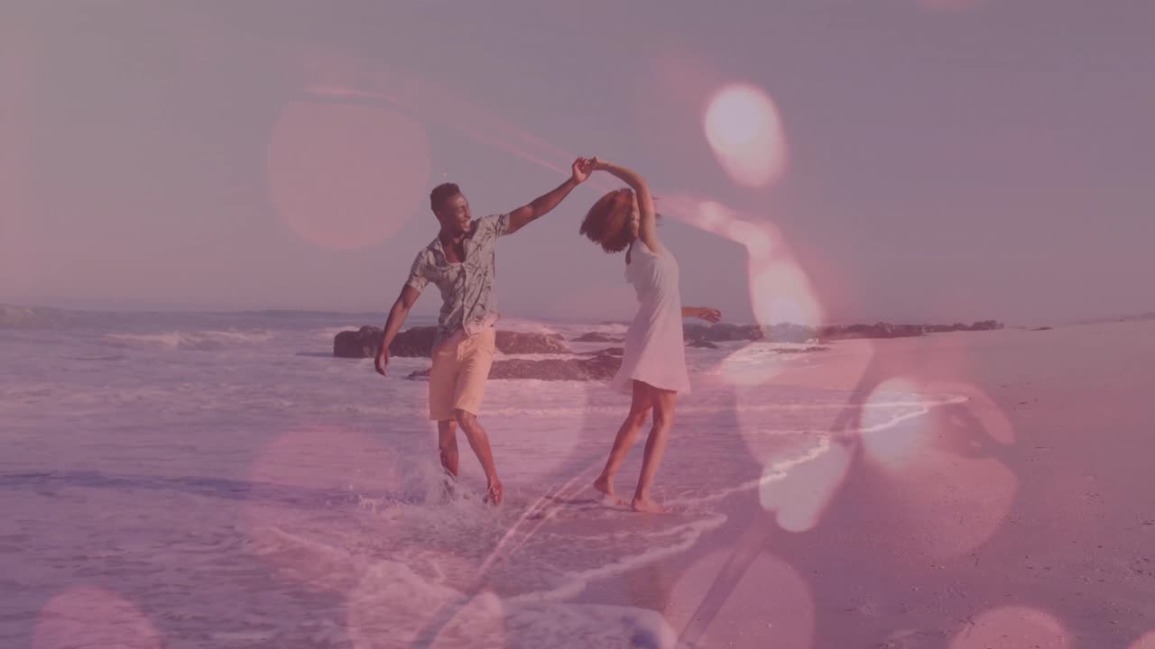 아프리카계 미국인 부부가  ⁇ 고 춤을 추는 빛의 반점 애니메이션