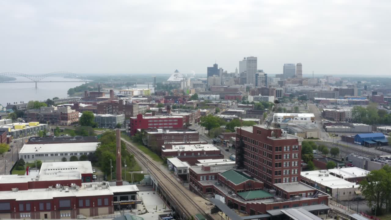 4K Aerial View of South Main and Downtown Memphs Skyline on Spring Morning