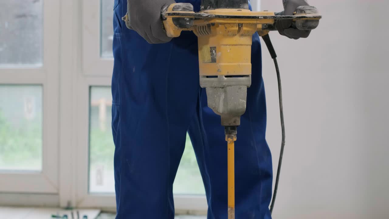 instalación de azulejos de cerámica para el suelo - medición y corte de las piezas. construcción, renovación, reparación de apartamentos. cortes de baldosas. corte de baldosas