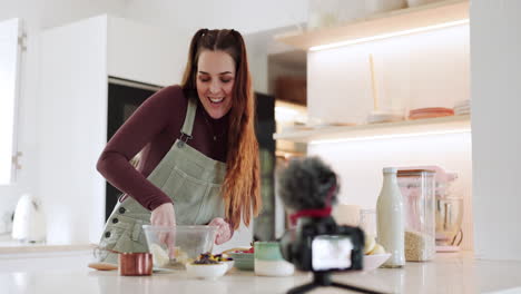 cocina, cámara de video y cocina influyente