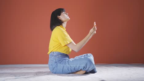 muslim woman praying.