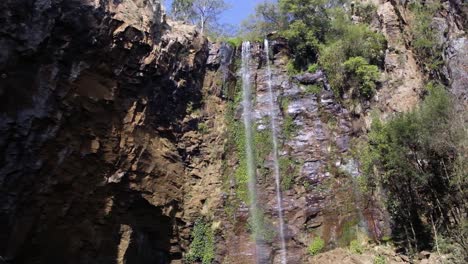 Queensland's-Queen-Mary-Falls-in-slow-motion-from-top-to-bottom