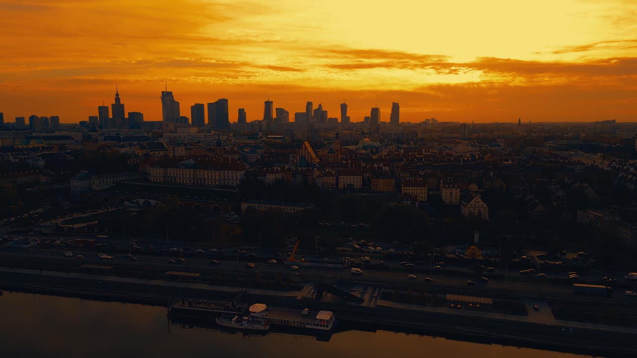 바르샤바 시내 고층빌딩과 바르샤바 구시가지, 시장 광장, 인어 동상, 폴란드, 유럽