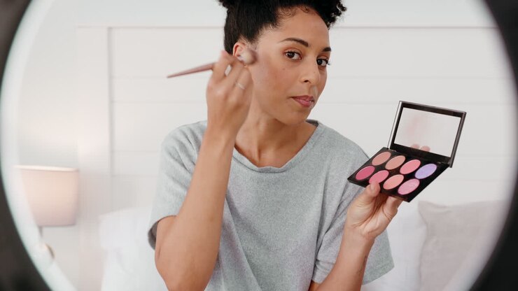 Makeup, live streaming and influencer black woman