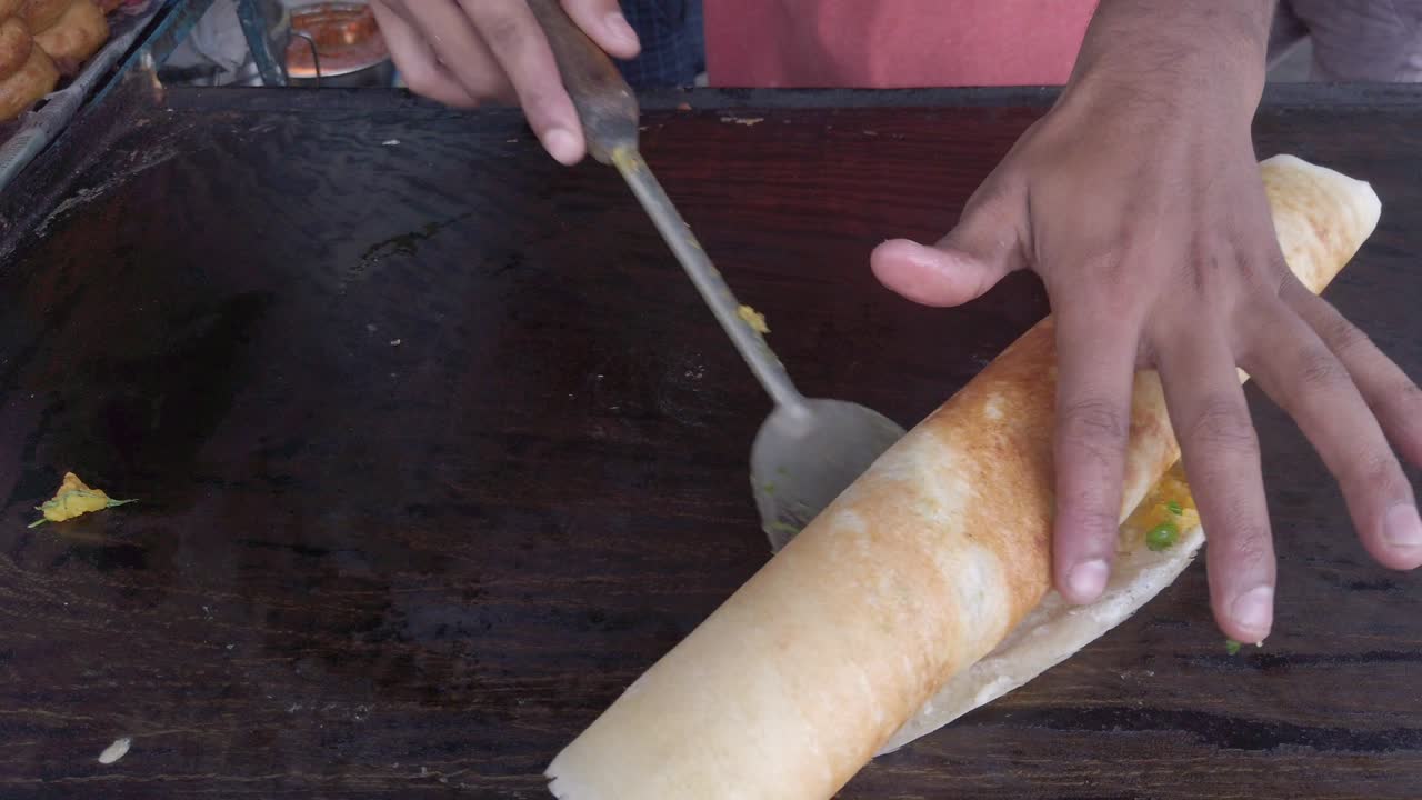 un manjar popular del sur de la india, el dosa es un delicioso alimento de confort