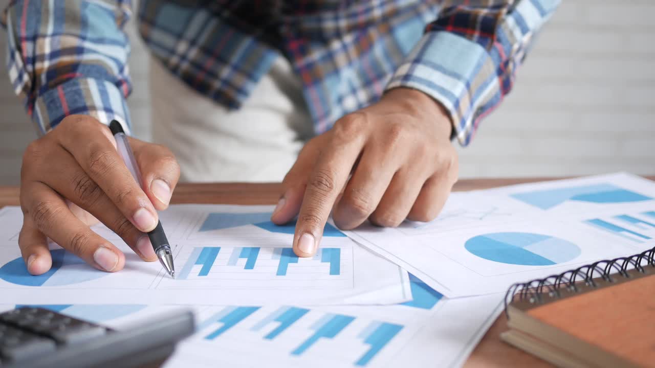 reunión de análisis de negocios