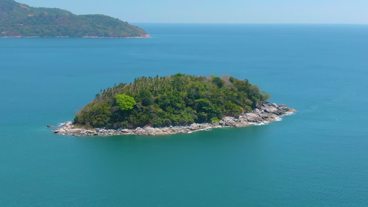 바다 속 의 열대 섬