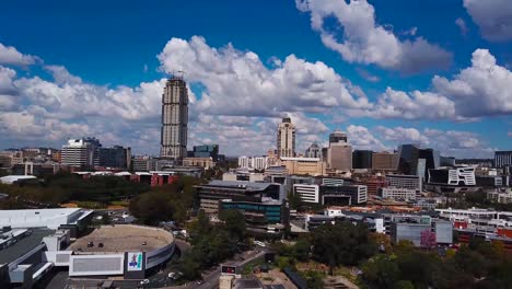 Tomas-Panorámicas-Aéreas-De-Drones-De-Sandton,-Johannesburgo,-Gauteng,-Sudáfrica