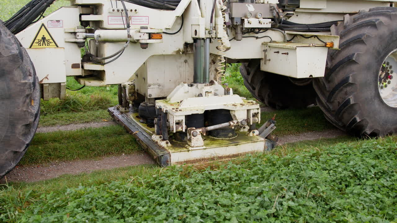 바이브로 트럭의 고해상도 비디오