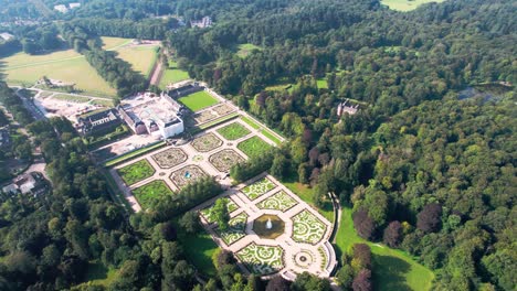 Aerial-birds'view-of-Het-Loo-Palace's-gardens-in-Netherlands,-circle-pan,-day