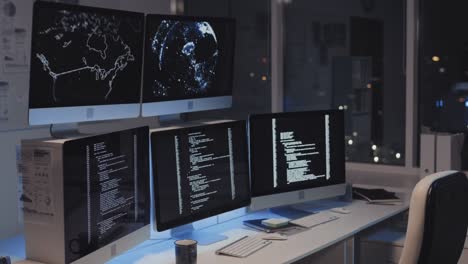 programa que se ejecuta en la computadora en una oficina vacía