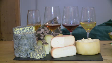 degustación de queso y vino