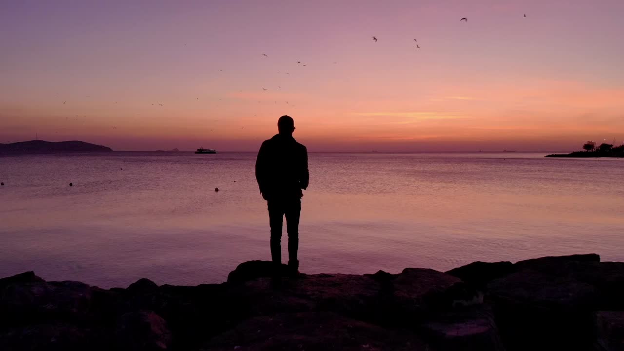 AERIAL: Sunset in istanbul in Summer