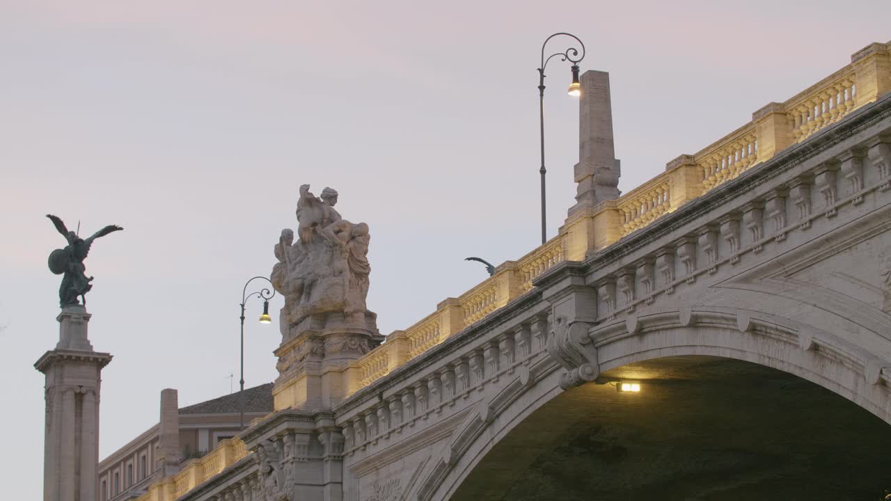 황혼의 로마 다리