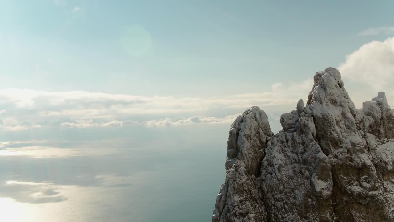 눈 인 산꼭대기