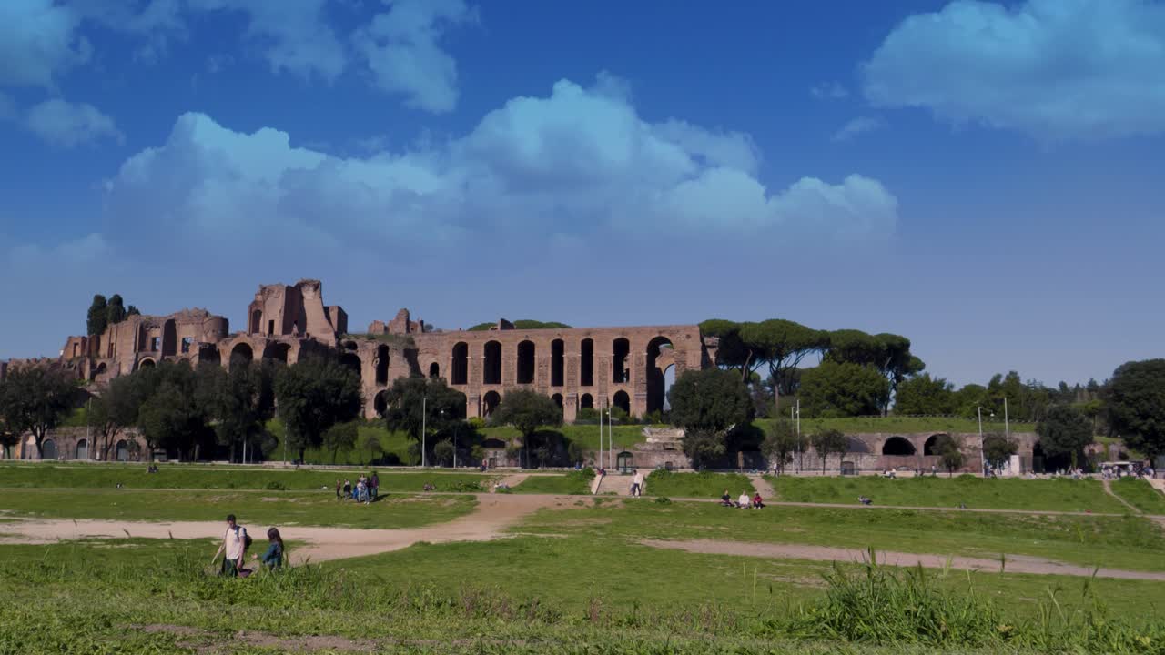 Antikke romerske ruiner af Palatinhøjen og Circus Maximus i Rom
