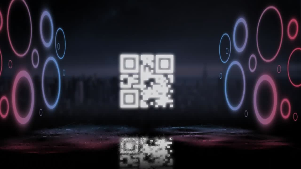 escáner de código qr con elementos de neón contra el paisaje urbano
