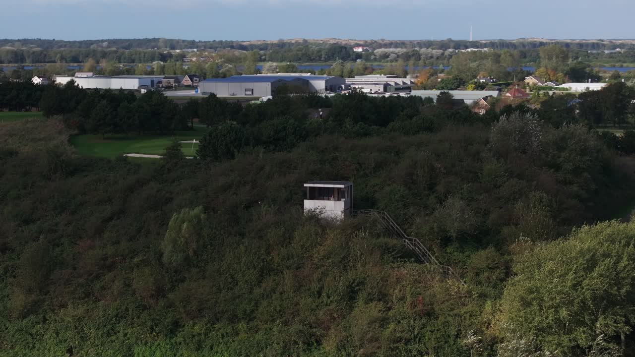 네덜란드 의 경치 좋은 풍경 에 있는 감시탑 의 공중 사진