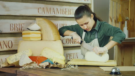 The-Seller-Cheese-At-Work---Cutting-The-Cheese-Knife-Hd-Video