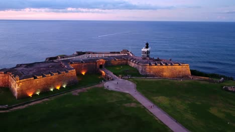 El-Morro-Al-Anochecer-En-El-Viejo-San-Juan-Puerto-Rico