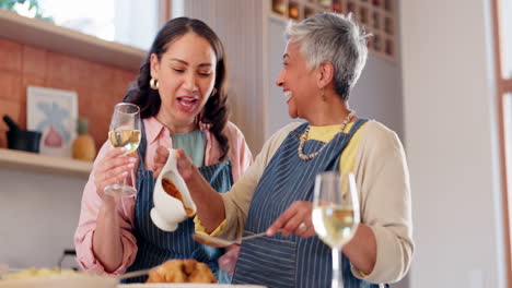 Mujer,-Madre-Y-Preparar-Cocinando-Pollo