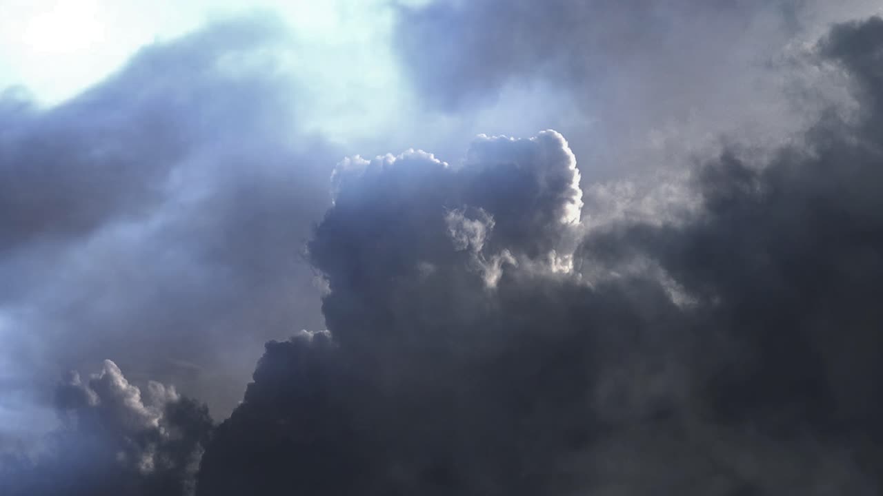 relámpagos en el cielo oscuro, ultra hd