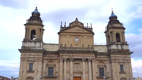 Guatemala-national-cathedral-in-central-park