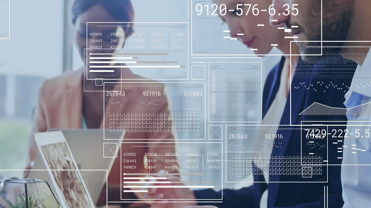 animación del procesamiento de datos sobre diversas personas de negocios en la oficina