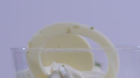 primer plano de un postre perfecto