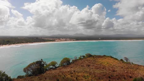 Acantilado-Con-Vistas-A-La-Playa-De-Macao-En-La-República-Dominicana-Antena