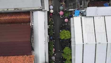 Aerial-view-of-the-street-and-traditional-market-of-Kranggan-Yogyakarta