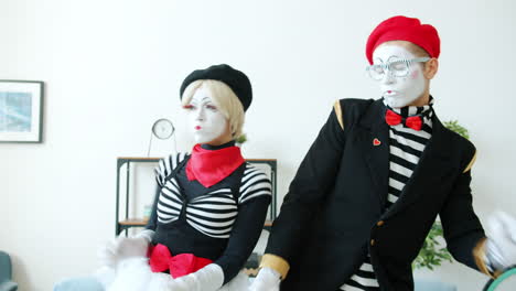 mime duo performing