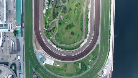 Vista-Aérea-Del-Hipódromo-De-Sha-Tin,-Una-De-Las-Dos-Instalaciones-De-Carreras-De-Caballos-En-Hong-Kong