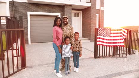 familia en desde su casa