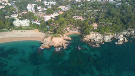 imagenes aereas de cala rovira y playa grande en playa de aro en la costa brava en girona impresionantes casas de alto standing en primera linea de mar