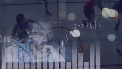animación del procesamiento de datos financieros sobre jugadores de baloncesto