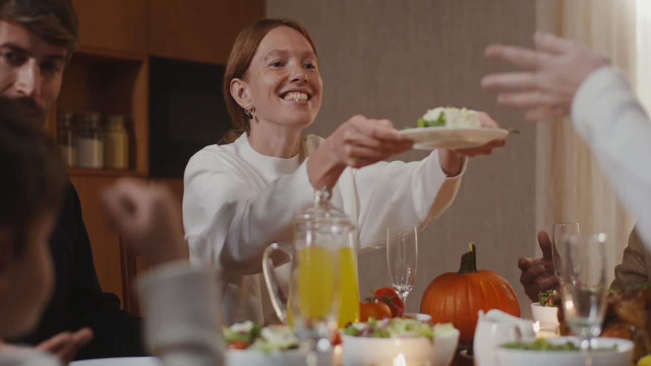 cena de acción de gracias en familia
