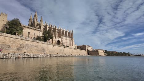 catedral de palma de mallorca vista externa