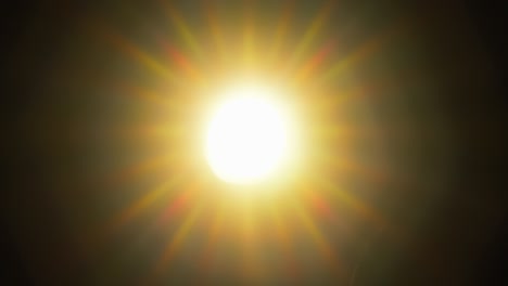 rayos de luz brillando a través de la vieja lente de la cámara, mientras que las cuchillas del diafragma se están abriendo y acercando