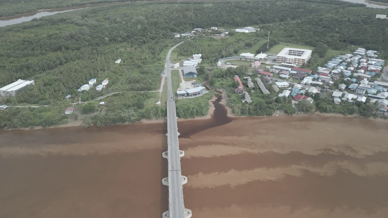 It is situated in the Pusa District, near Saratok town, a native Malay fishing village and is particularly well-known for this local fish,ikanTerubok (Toli Shad) andGula Apong (Nipah Palm Sugar)