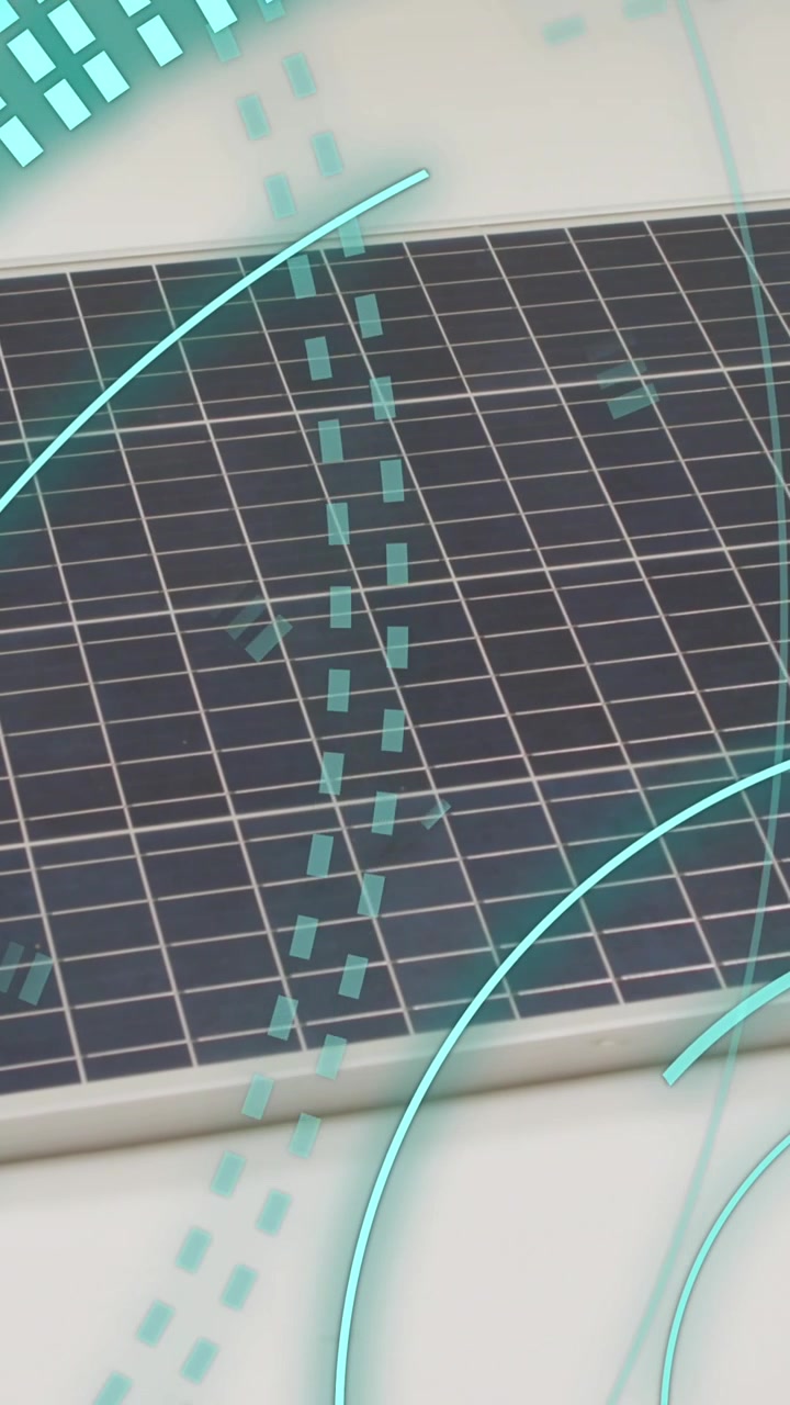 Animazione di scansione a raggio ed elaborazione dati su pannelli solari