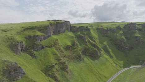 geologically impressive winnats pass in peak district, derbyshire