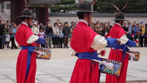 korean palace guards drumming performance