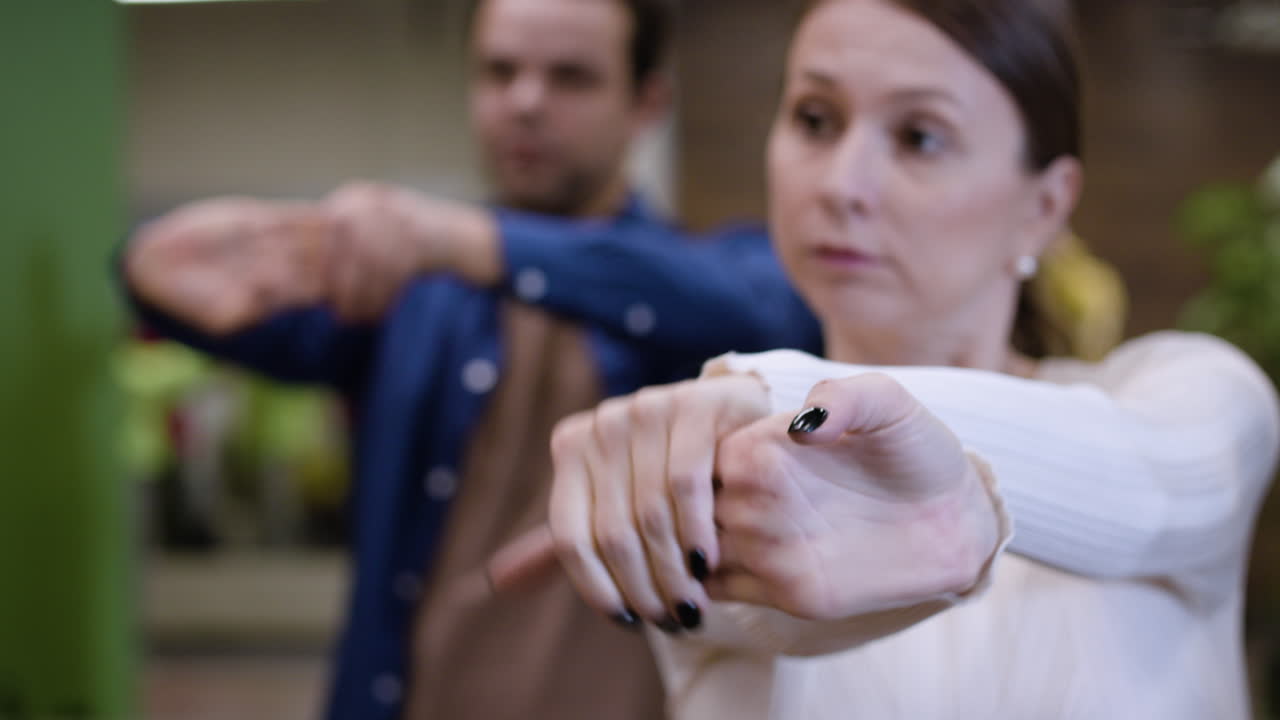 gente en lección de swing