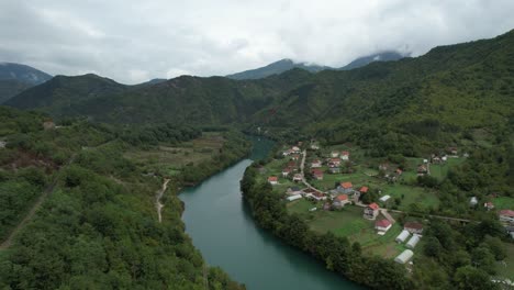 river bend in town